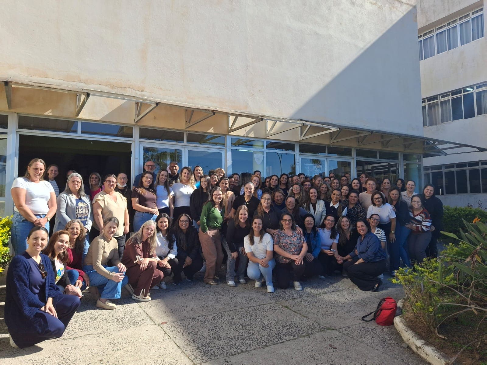 Alfabetiza SC fortalece a educação e capacita quase 200 professores em Araranguá - Rádio Araranguá FM 95.5